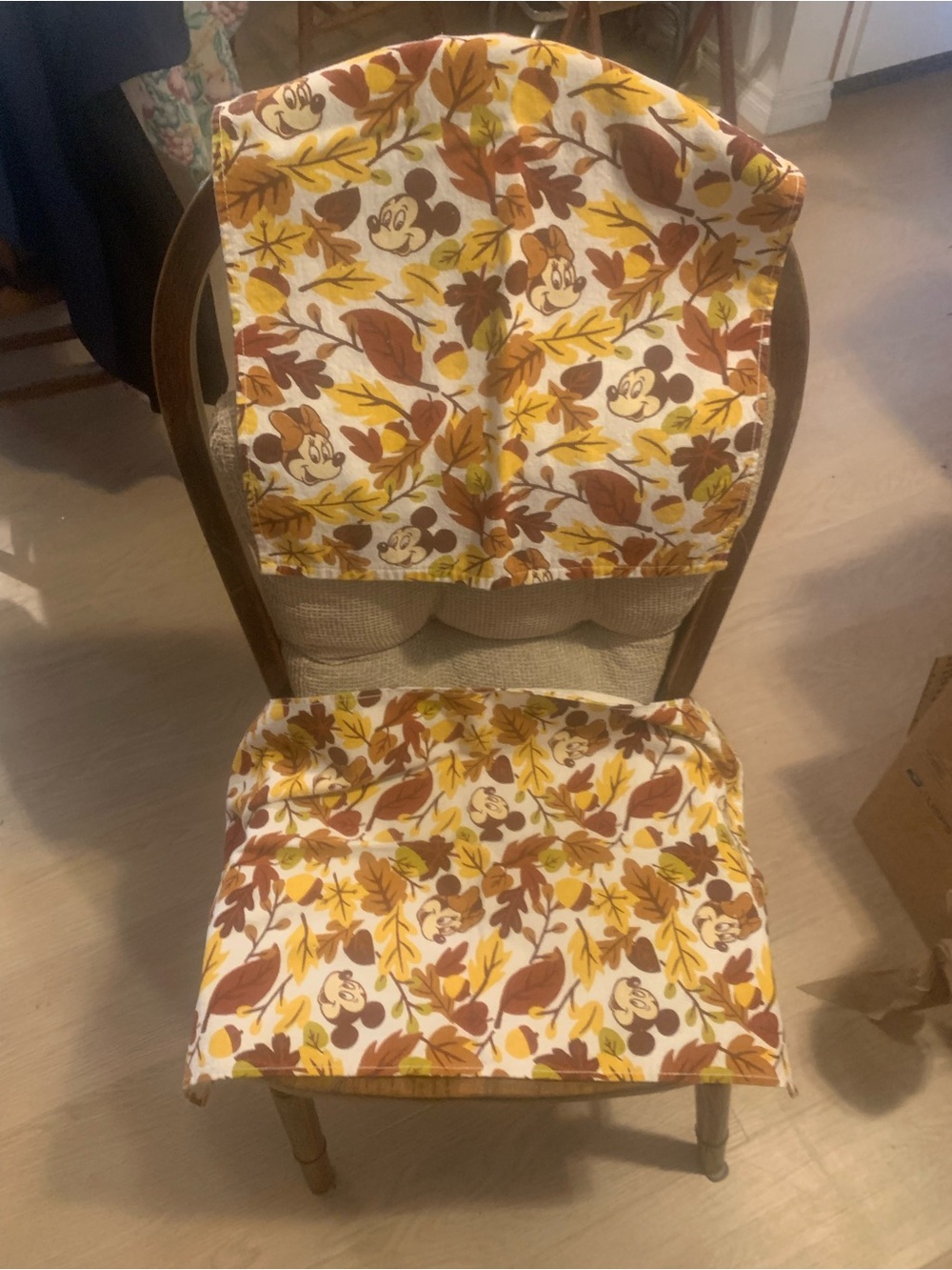 Disney Autumn Mickey Leaf kitchen towels - Yellow, Brown, White